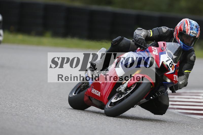 /53 16.09.2025 Track Day Domi Aegerter ADR/Gruppe rot/78